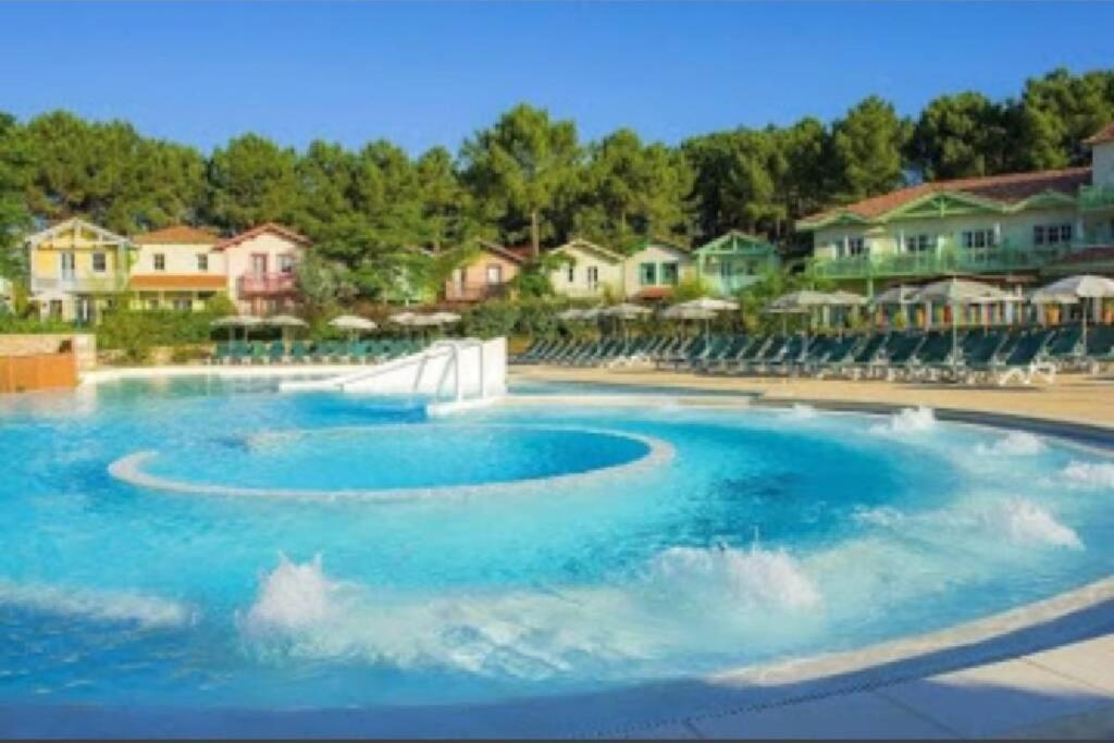 Holidays Resort Domaine Du Golf Piscine Chauffee D' Avril Au 1Er Octobre En Lisiere De Foret Avec Vue Sur La Pinede Lacanau-Ocean Екстер'єр фото