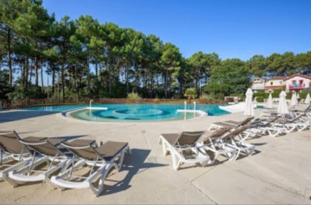 Holidays Resort Domaine Du Golf Piscine Chauffee D' Avril Au 1Er Octobre En Lisiere De Foret Avec Vue Sur La Pinede Lacanau-Ocean Екстер'єр фото